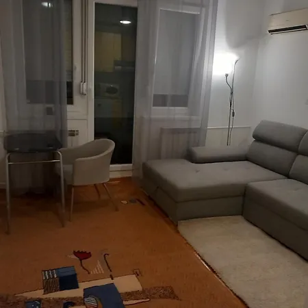Kleine Wohnung, Donaunaehe * Белград