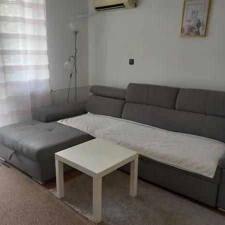 Kleine Wohnung, Donaunaehe 公寓 贝尔格莱德